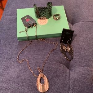 New Paparazzi 5 pc set in charcoal gray metal lead & nickel free